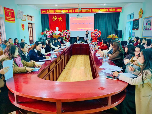 SINH HOẠT CỤM CHUYÊN MÔN TẠI TRƯỜNG MẦM NON HOA THÀNH