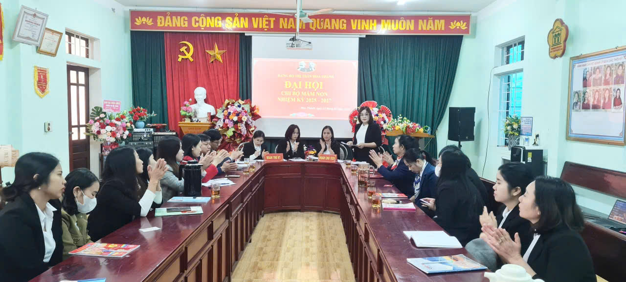 ĐẠI HỘI CHI BỘ TRƯỜNG MN HOA THÀNH - THỊ TRẤN HOA THÀNH, NHIỆM KỲ 2025 - 2027